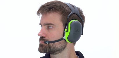 Video de montaje de accesorios de comunicación inalámbrica 3M PELTOR
