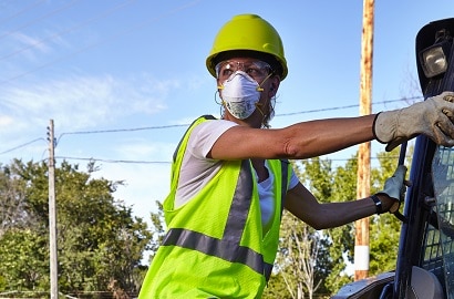 Work men wearing 3M™ Disposable Respirators N95