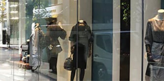 Escaparate de una tienda de ropa.
