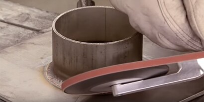Right Angle Stainless Steel Finishing with Scotch-Brite Durable Flex Belt Video
