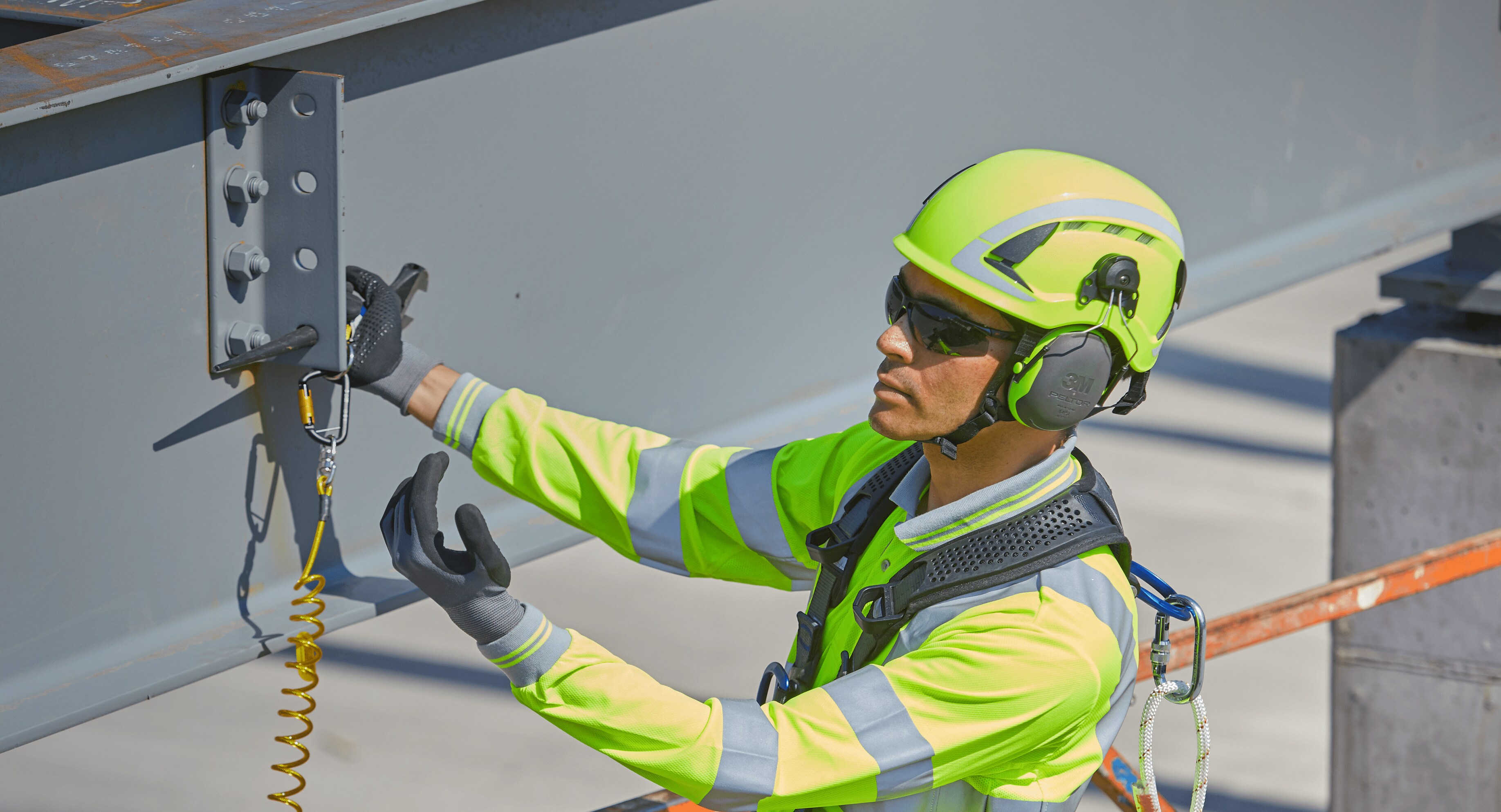 Man using 3M head protection
