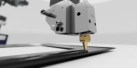 Se muestra el Sistema de Unión a Demanda de 3M™ aplicando Cinta Extrudible 3M™ VHB™ a una superficie plana.