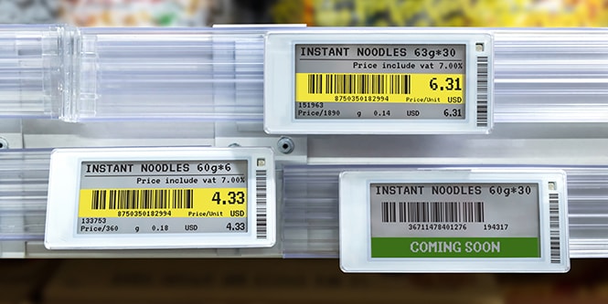 Códigos de barras de tiendas de comestibles con películas de protección de 3M.
